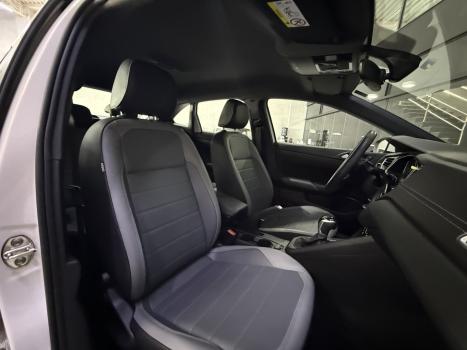 VOLKSWAGEN Nivus 1.0 4P FLEX 200 TSI HIGHLINE TURBO AUTOM�TICO, Foto 22