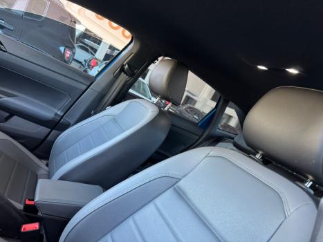VOLKSWAGEN Nivus 1.0 4P FLEX 200 TSI HIGHLINE TURBO AUTOM�TICO, Foto 15