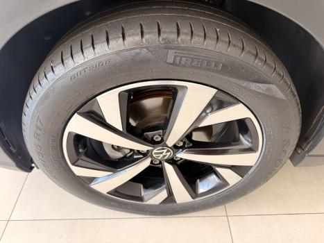 VOLKSWAGEN Nivus 1.0 4P FLEX 200 TSI HIGHLINE TURBO AUTOM�TICO, Foto 13