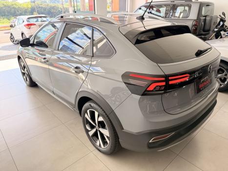 VOLKSWAGEN Nivus 1.0 4P FLEX 200 TSI HIGHLINE TURBO AUTOM�TICO, Foto 10