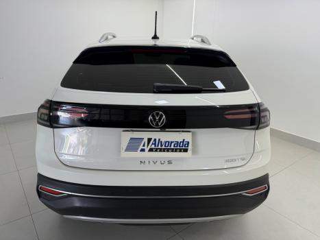 VOLKSWAGEN Nivus 1.0 4P FLEX 200 TSI HIGHLINE TURBO AUTOM�TICO, Foto 12