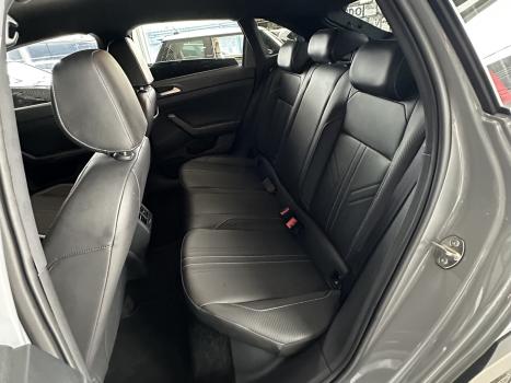 VOLKSWAGEN Nivus 1.0 4P FLEX 200 TSI HIGHLINE TURBO AUTOM�TICO, Foto 10
