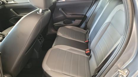VOLKSWAGEN Nivus 1.0 4P FLEX 200 TSI HIGHLINE TURBO AUTOM�TICO, Foto 9