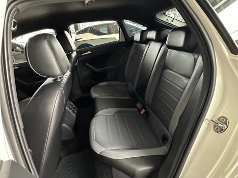 VOLKSWAGEN Nivus 1.0 4P FLEX 200 TSI HIGHLINE TURBO AUTOM�TICO, Foto 9
