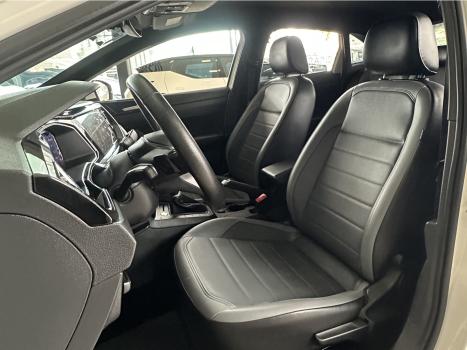 VOLKSWAGEN Nivus 1.0 4P FLEX 200 TSI HIGHLINE TURBO AUTOM�TICO, Foto 14