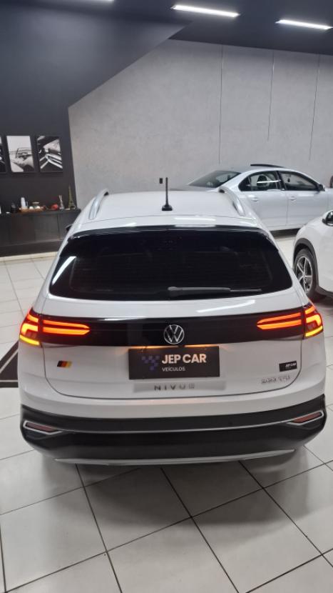 VOLKSWAGEN Nivus 1.0 4P FLEX 200 TSI HIGHLINE TURBO AUTOM�TICO, Foto 5