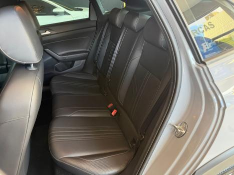 VOLKSWAGEN Nivus 1.0 4P FLEX 200 TSI HIGHLINE TURBO AUTOM�TICO, Foto 8