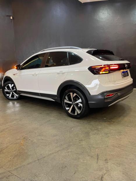 VOLKSWAGEN Nivus 1.0 4P FLEX 200 TSI HIGHLINE TURBO AUTOM�TICO, Foto 4