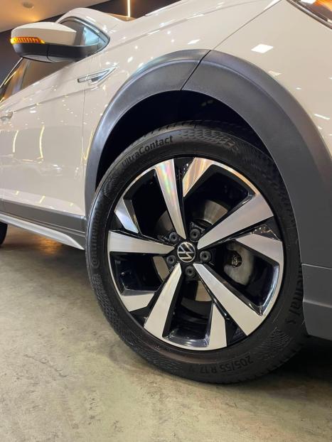 VOLKSWAGEN Nivus 1.0 4P FLEX 200 TSI HIGHLINE TURBO AUTOM�TICO, Foto 7