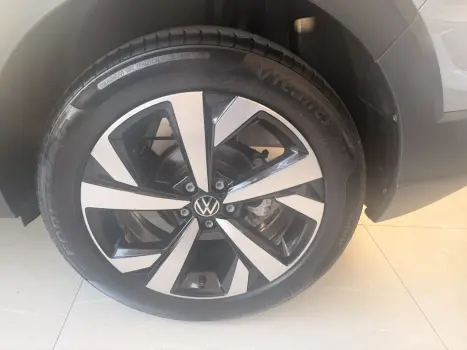 VOLKSWAGEN Nivus 1.0 4P FLEX 200 TSI HIGHLINE TURBO AUTOM�TICO, Foto 9
