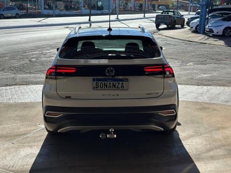 VOLKSWAGEN Nivus 1.0 4P FLEX 200 TSI HIGHLINE TURBO AUTOM�TICO, Foto 7