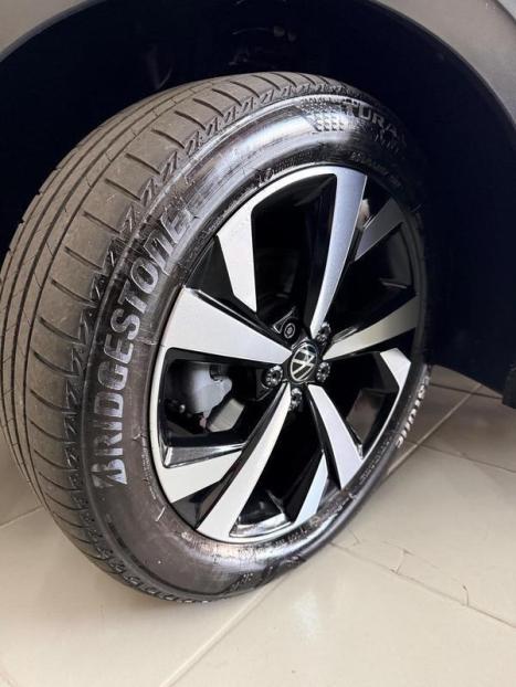 VOLKSWAGEN Nivus 1.0 4P FLEX 200 TSI HIGHLINE TURBO AUTOM�TICO, Foto 17