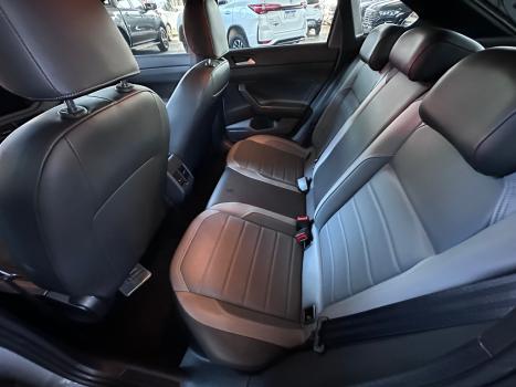VOLKSWAGEN Nivus 1.0 4P FLEX 200 TSI HIGHLINE TURBO AUTOM�TICO, Foto 4