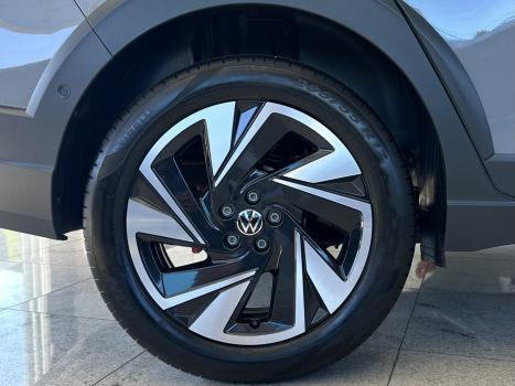 VOLKSWAGEN Nivus 1.0 4P FLEX 200 TSI HIGHLINE TURBO AUTOM�TICO, Foto 9