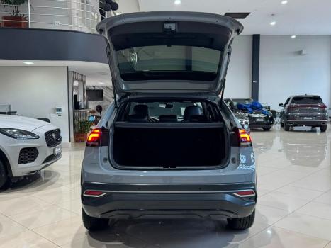 VOLKSWAGEN Nivus 1.0 4P FLEX 200 TSI HIGHLINE TURBO AUTOM�TICO, Foto 8