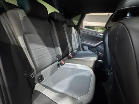 VOLKSWAGEN Nivus 1.0 4P FLEX 200 TSI HIGHLINE TURBO AUTOM�TICO, Foto 14