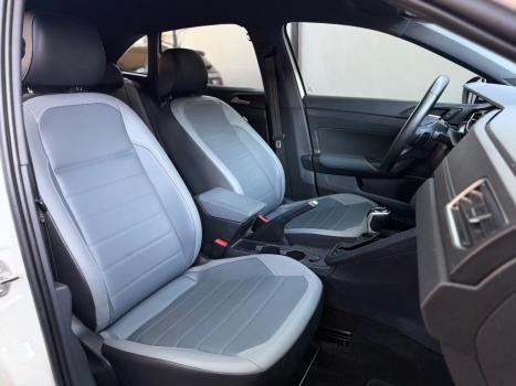 VOLKSWAGEN Nivus 1.0 4P FLEX 200 TSI HIGHLINE TURBO AUTOM�TICO, Foto 4