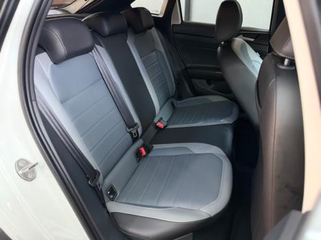 VOLKSWAGEN Nivus 1.0 4P FLEX 200 TSI HIGHLINE TURBO AUTOM�TICO, Foto 5