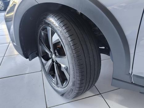 VOLKSWAGEN Nivus 1.0 4P FLEX 200 TSI HIGHLINE TURBO AUTOM�TICO, Foto 15