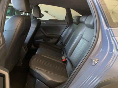 VOLKSWAGEN Nivus 1.0 4P FLEX 200 TSI HIGHLINE TURBO AUTOM�TICO, Foto 12