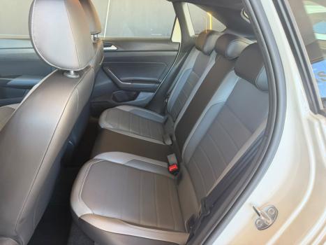 VOLKSWAGEN Nivus 1.0 4P FLEX 200 TSI HIGHLINE TURBO AUTOM�TICO, Foto 9