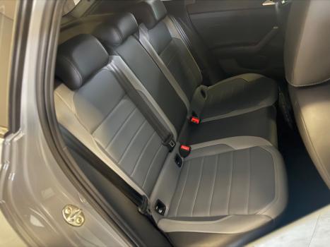 VOLKSWAGEN Nivus 1.0 4P FLEX 200 TSI HIGHLINE TURBO AUTOM�TICO, Foto 12