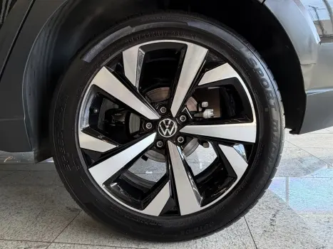 VOLKSWAGEN Nivus 1.0 4P FLEX 200 TSI HIGHLINE TURBO AUTOM�TICO, Foto 9