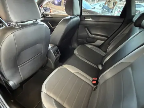 VOLKSWAGEN Nivus 1.0 4P FLEX 200 TSI HIGHLINE TURBO AUTOM�TICO, Foto 11