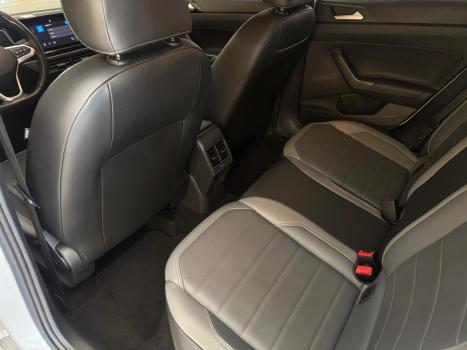 VOLKSWAGEN Nivus 1.0 4P FLEX 200 TSI HIGHLINE TURBO AUTOM�TICO, Foto 6