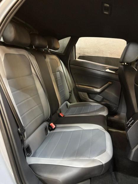 VOLKSWAGEN Nivus 1.0 4P FLEX 200 TSI HIGHLINE TURBO AUTOM�TICO, Foto 15