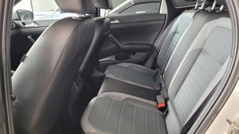 VOLKSWAGEN Nivus 1.0 4P FLEX 200 TSI HIGHLINE TURBO AUTOMÁTICO, Foto 8