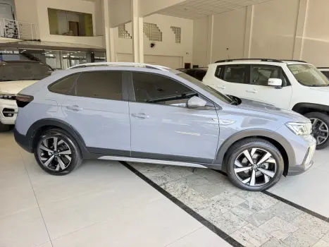 VOLKSWAGEN Nivus 1.0 4P FLEX 200 TSI HIGHLINE TURBO AUTOMÁTICO, Foto 3