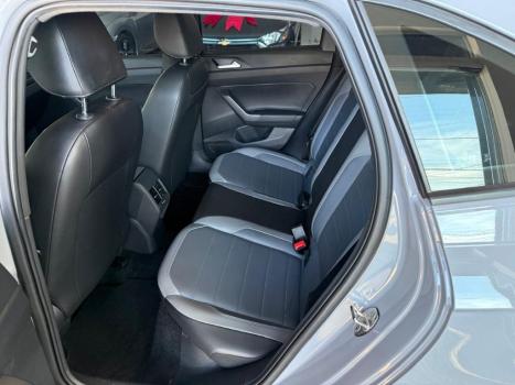 VOLKSWAGEN Nivus 1.0 4P FLEX 200 TSI HIGHLINE TURBO AUTOMÁTICO, Foto 9