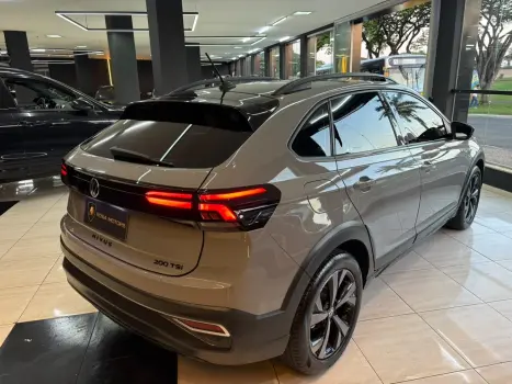 VOLKSWAGEN Nivus 1.0 4P FLEX 200 TSI HIGHLINE TURBO AUTOMÁTICO, Foto 8