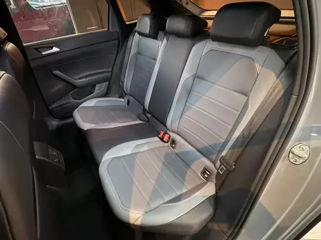 VOLKSWAGEN Nivus 1.0 4P FLEX 200 TSI HIGHLINE TURBO AUTOMÁTICO, Foto 14