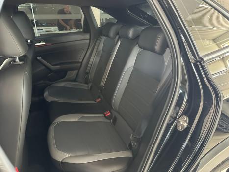 VOLKSWAGEN Nivus 1.0 4P FLEX 200 TSI HIGHLINE TURBO AUTOMÁTICO, Foto 16