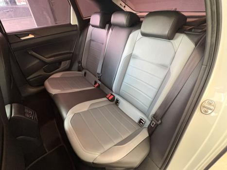 VOLKSWAGEN Nivus 1.0 4P FLEX 200 TSI HIGHLINE TURBO AUTOMÁTICO, Foto 13