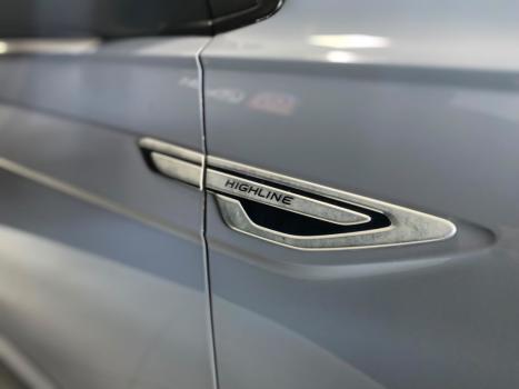 VOLKSWAGEN Nivus 1.0 4P FLEX 200 TSI HIGHLINE TURBO AUTOMÁTICO, Foto 4