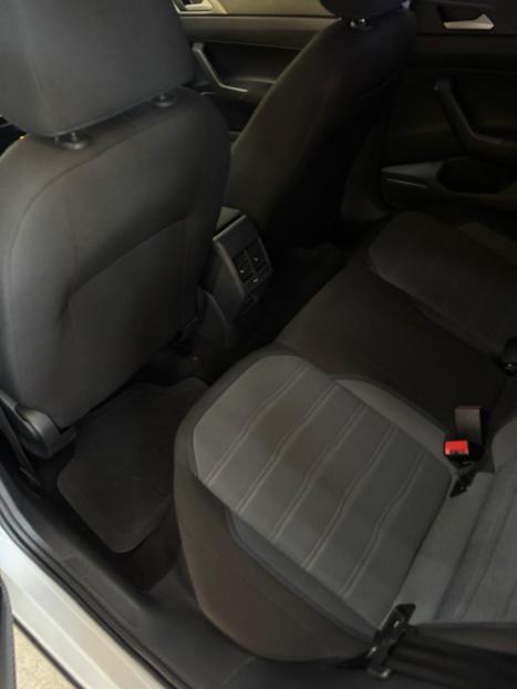 VOLKSWAGEN Nivus 1.0 4P FLEX 200 TSI COMFORTLINE TURBO AUTOMÁTICO, Foto 6
