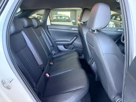 VOLKSWAGEN Nivus 1.0 4P FLEX 200 TSI HIGHLINE TURBO AUTOMÁTICO, Foto 18