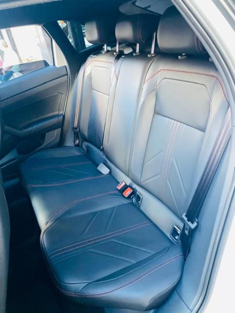 VOLKSWAGEN Nivus 1.4 250 TSI TOTAL FLEX GTS AUTOM�TICO, Foto 20