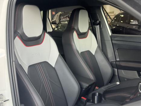 VOLKSWAGEN Nivus 1.4 250 TSI TOTAL FLEX GTS AUTOM�TICO, Foto 7