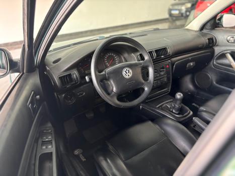 VOLKSWAGEN Passat 1.8 20V 4P, Foto 8