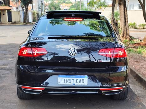 VOLKSWAGEN Passat 2.0 16V 4P TSI TURBO BLUEMOTION HIGHLINE AUTOMÁTICO DSG, Foto 8 VOLKSWAGEN Passat 2.0 16V 4P TSI TURBO BLUEMOTION HIGHLINE AUTOMÁTICO DSG, Foto 8