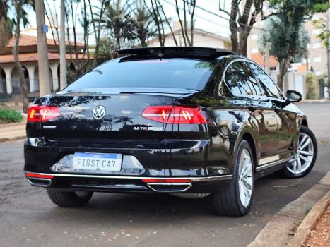 VOLKSWAGEN Passat 2.0 16V 4P TSI TURBO BLUEMOTION HIGHLINE AUTOMÁTICO DSG, Foto 9 VOLKSWAGEN Passat 2.0 16V 4P TSI TURBO BLUEMOTION HIGHLINE AUTOMÁTICO DSG, Foto 9