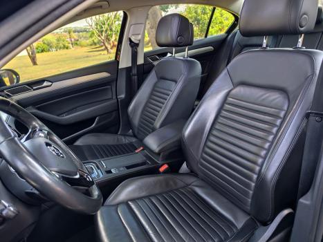 VOLKSWAGEN Passat 2.0 16V 4P TSI TURBO BLUEMOTION HIGHLINE AUTOMÁTICO DSG, Foto 15 VOLKSWAGEN Passat 2.0 16V 4P TSI TURBO BLUEMOTION HIGHLINE AUTOMÁTICO DSG, Foto 15