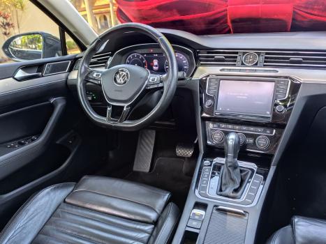 VOLKSWAGEN Passat 2.0 16V 4P TSI TURBO BLUEMOTION HIGHLINE AUTOMÁTICO DSG, Foto 17 VOLKSWAGEN Passat 2.0 16V 4P TSI TURBO BLUEMOTION HIGHLINE AUTOMÁTICO DSG, Foto 17