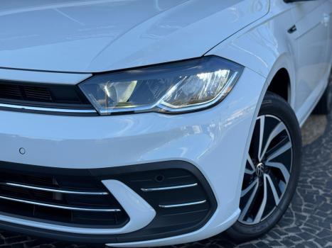 VOLKSWAGEN Polo Hatch 1.0 4P 170 TSI HIGHLINE AUTOMÁTICO, Foto 3 VOLKSWAGEN Polo Hatch 1.0 4P 170 TSI HIGHLINE AUTOMÁTICO, Foto 3