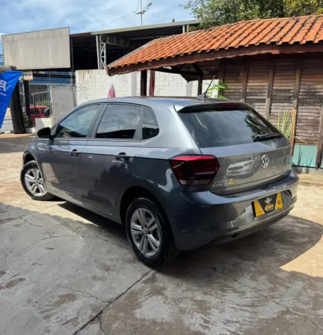 VOLKSWAGEN Polo Hatch 1.0 12V 4P 200 TSI  COMFORTLINE AUTOM�TICO, Foto 4