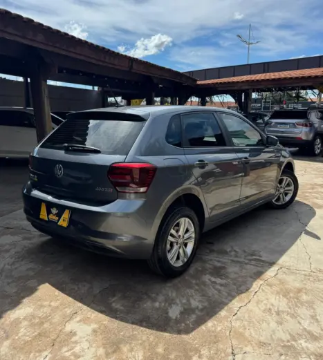 VOLKSWAGEN Polo Hatch 1.0 12V 4P 200 TSI  COMFORTLINE AUTOM�TICO, Foto 6